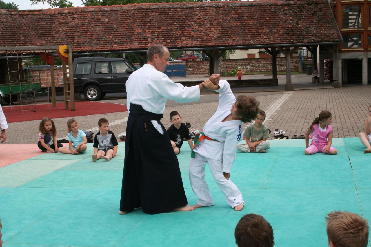 Démonstration Aikido à Marmoutier_20060628_020